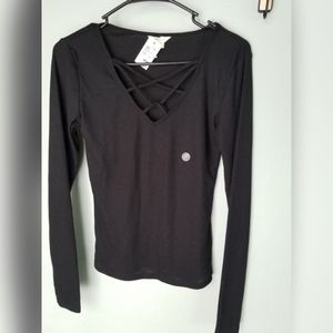 Aeropostale black long sleeve w neck detail
